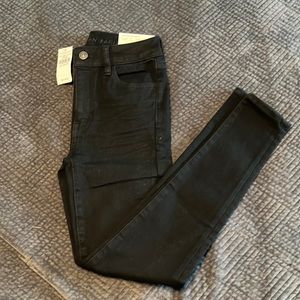 Women’s Black jegging from American eagle. Size 0 short